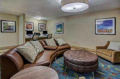 Candlewood Suites Louisville Airport
