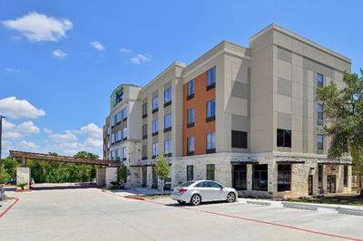 Holiday Inn Express and Suites Austin South