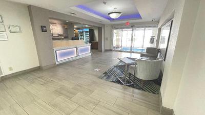Holiday Inn Express and Suites Decatur