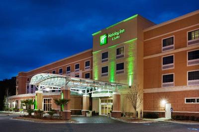 Holiday Inn & Suites Beaufort @ Highway 21