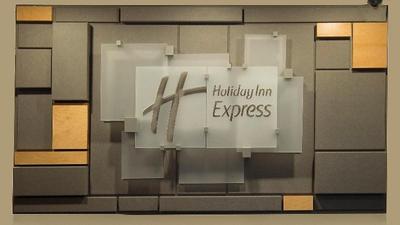 Holiday Inn Express San Antonio-Airport