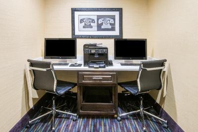 Holiday Inn Express and Suites Ashland