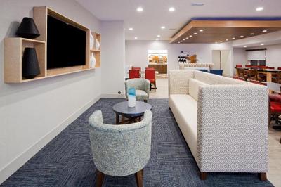 Holiday Inn Express and Suites Dickinson
