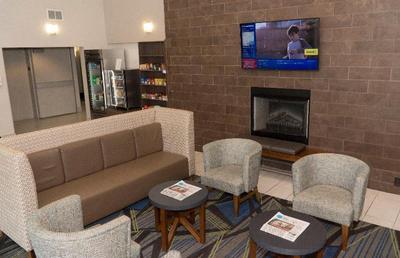 Holiday Inn Express and Suites Madison