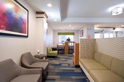 Garner Hotel Brookings by IHG