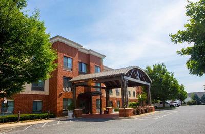 Holiday Inn Express and Suites Bethlehem Arpt Alle