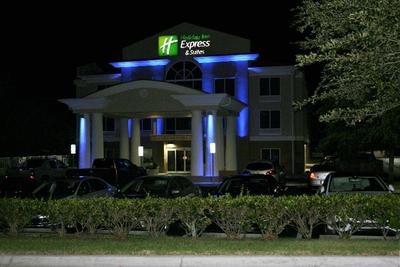 Holiday Inn Express and Suites Brooksville West