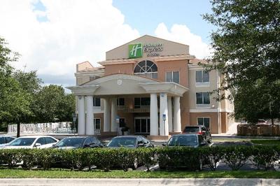 Holiday Inn Express and Suites Brooksville West