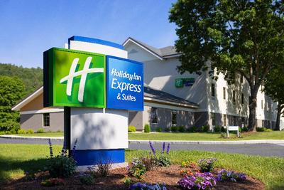 Holiday Inn Express and Suites Brattleboro