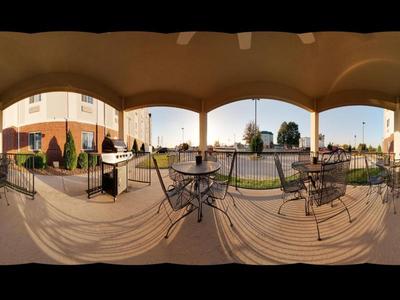 Candlewood Suites Clarksville