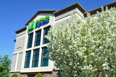 Holiday Inn Express and Suites Bozeman West