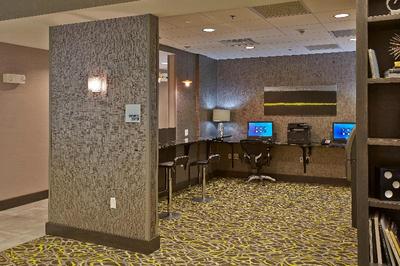 Holiday Inn Express and Suites Madison Central