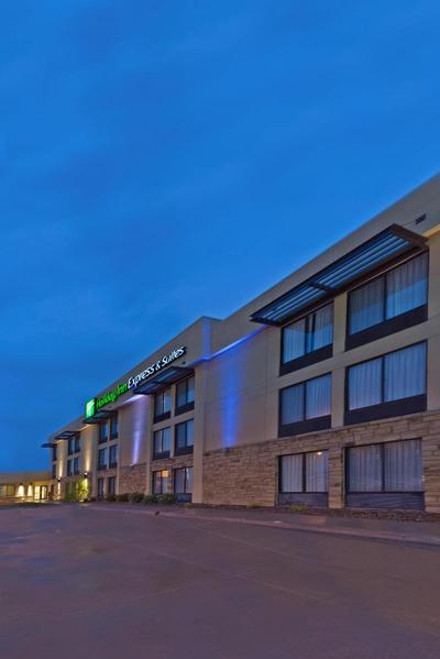 Holiday Inn Express and Suites Colby