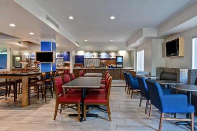 Holiday Inn Express and Suites Anderson I 85 Hwy 7