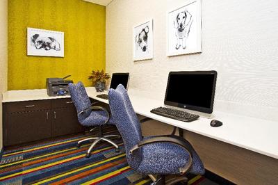 Holiday Inn Express and Suites Ann Arbor West
