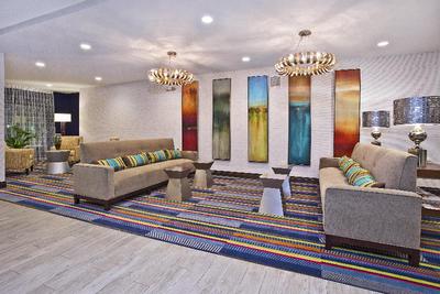Holiday Inn Express and Suites Ann Arbor West