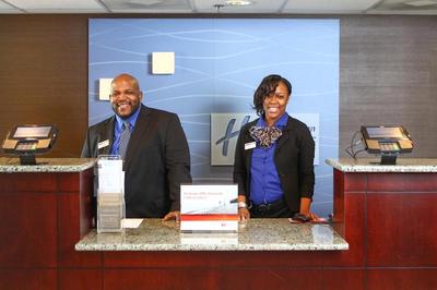 Holiday Inn Express & Suites Atlanta Emory Univer