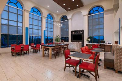 Holiday Inn Express and Suites Cedar Park Nw Austi