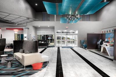 Holiday Inn Express and Suites Charlotte Airport