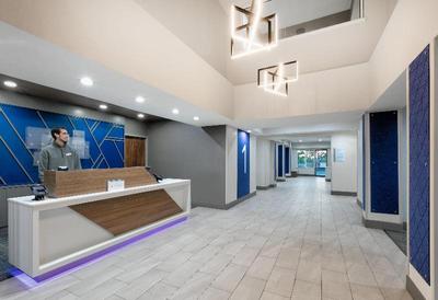 Holiday Inn Exp & Sts Dallas Park Central NorEast