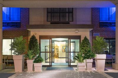 Holiday Inn Express and Suites Easton