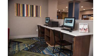 Holiday Inn Express & Suites Norfolk, an IHG Hotel