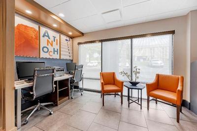 Holiday Inn Express and Suites Nashville Southeast