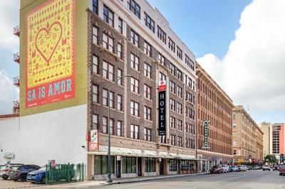 Best Western Premier Historic Travelers Alamo