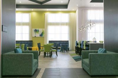 Hampton Inn & Suites Stroud