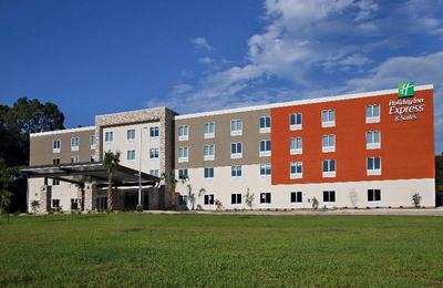 Holiday Inn Express and Suites Columbus North