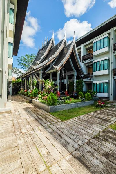 Maraya Hotel and Resort