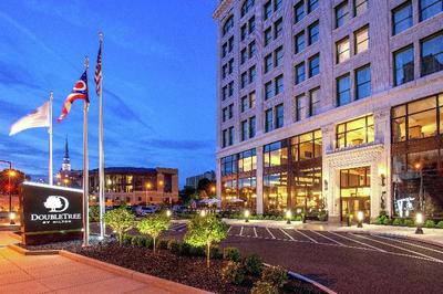 DoubleTree by Hilton Youngstown Downtown, OH
