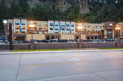 Tru by Hilton Deadwood