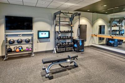 Tru by Hilton Roanoke Hollins