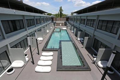 S Ratchada Leisure Hotel
