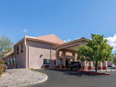 Quality Inn &Suites Albuquerque North