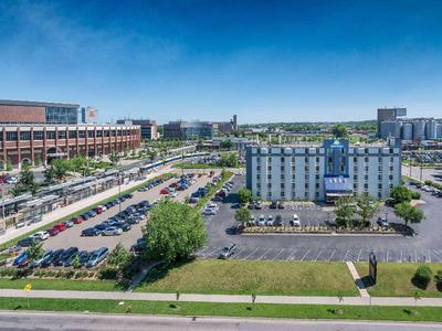 Days Hotel By Wyndham University Ave Se