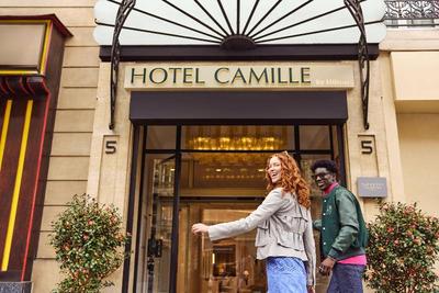 Hotel Camille Paris Gare de Lyon, Tapestry Collect