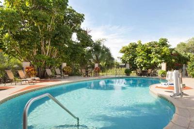 The Palms Inn & Suites