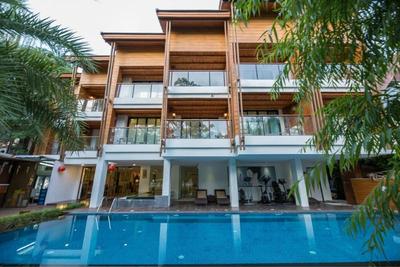 B2 Riverside Premier Resort