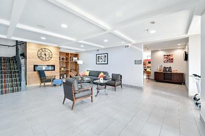 Country Inn & Suites by Radisson Bloomington-Norma