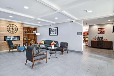 Country Inn & Suites by Radisson Bloomington-Norma