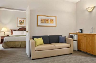 Country Inn & Suites by Radisson, Charlotte Univer