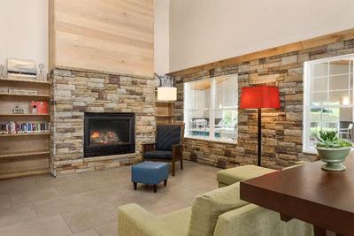 Country Inn & Suites by Radisson, Decorah, IA