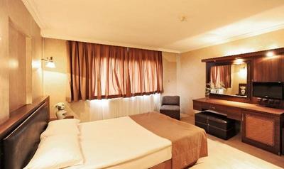 Ustun Otel Alsancak