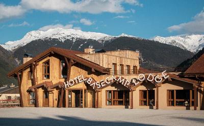 Base Camp Lodge