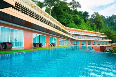 Phi Phi Cliff Beach Resort (SHA+)