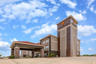 La Quinta Inn Suites By Wyndham Bridgeport