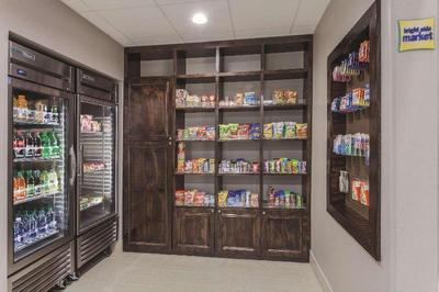 La Quinta Inn Suites By Wyndham Columbus North
