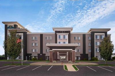 La Quinta Inn Suites Columbus Edinburgh